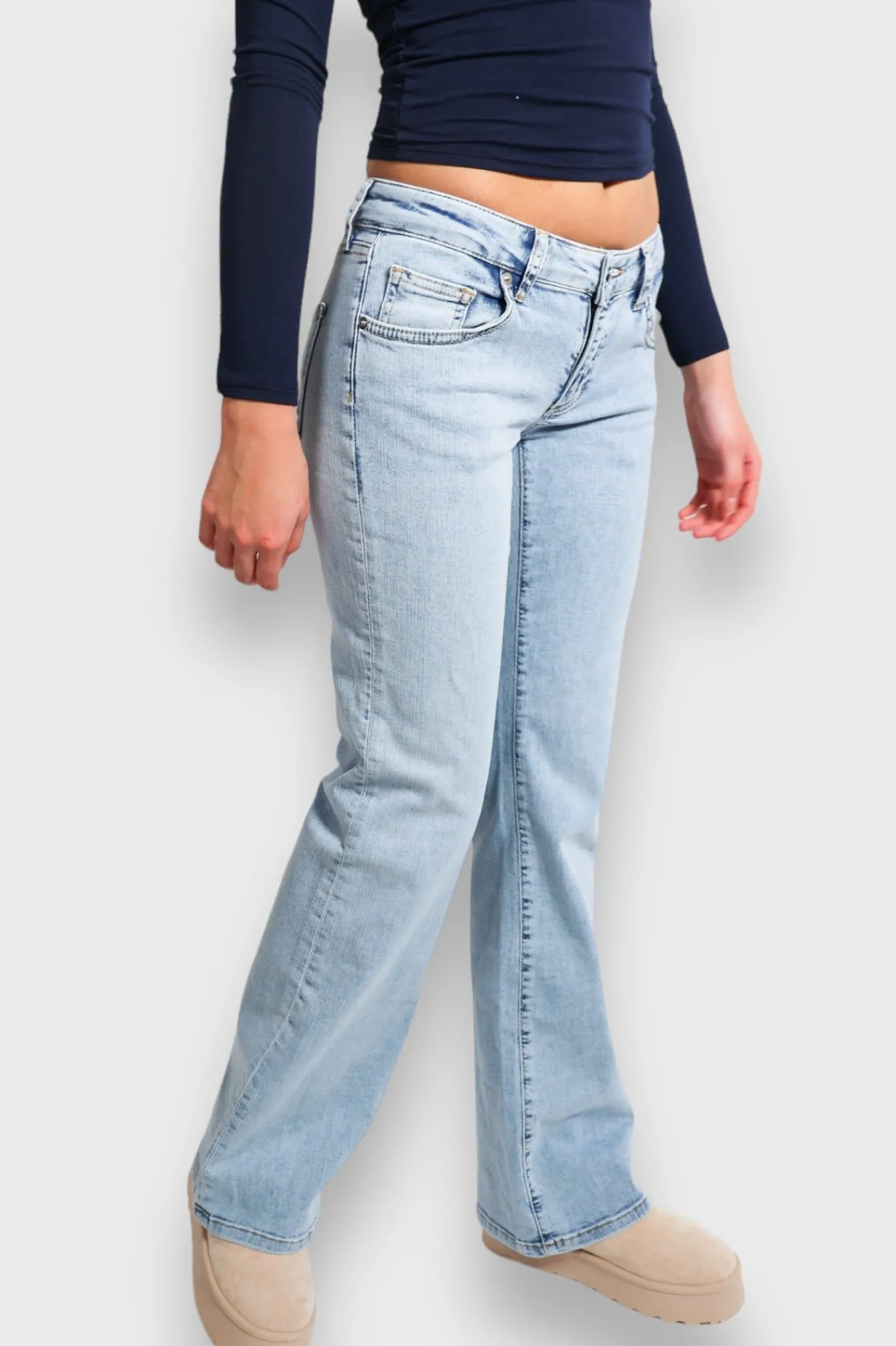 Meet Me There Trousers|Flared Low Waist Jeans Light Blue