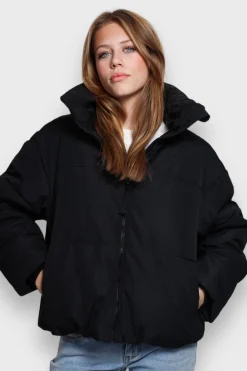Meet Me There Jacks|Puffer Jacket Black