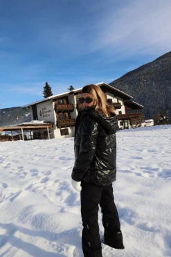 Meet Me There Jacks|Snowy Jacket Black